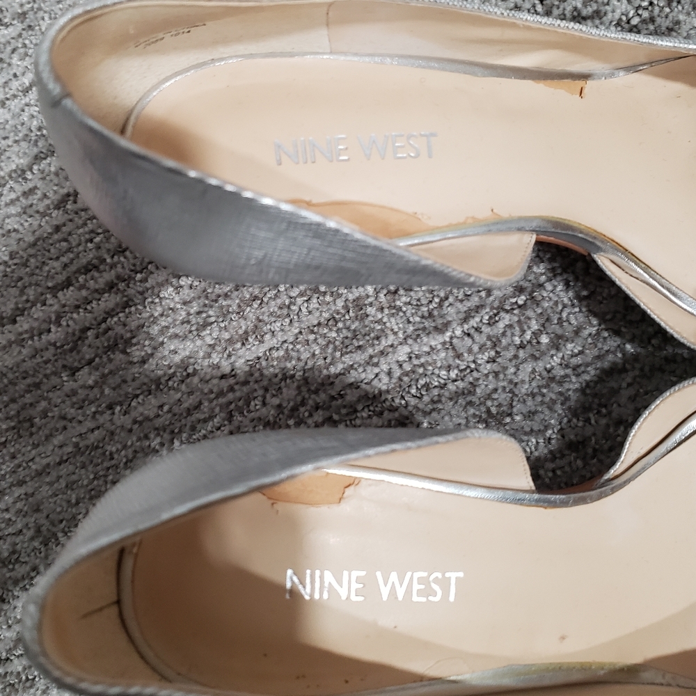 Nine West Size 9M Silver Stiletto High Heels - Picture 2 of 13